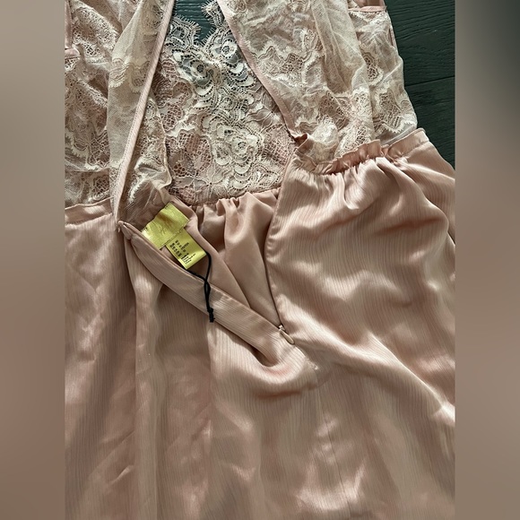 Womens H&M silky satin long powder pink dress Sz 10 - Picture 13 of 14